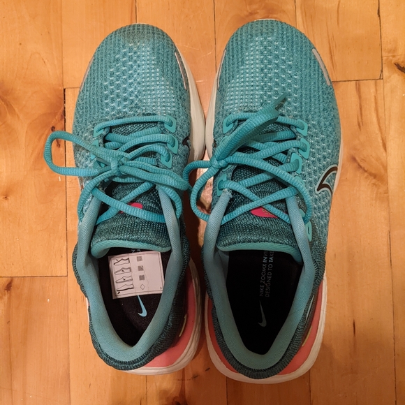 NEW Nike zoom invincible - Picture 3 of 4